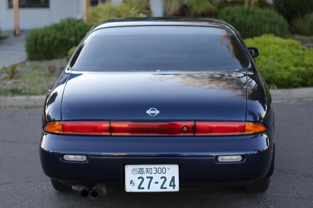 1995 Nissan Leopard 3rd Gen - Image 5 of 5