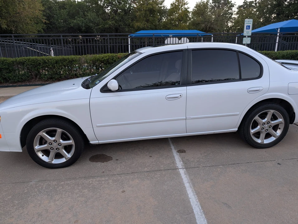 1995 Nissan Maxima 4th Gen - Image 18 of 31