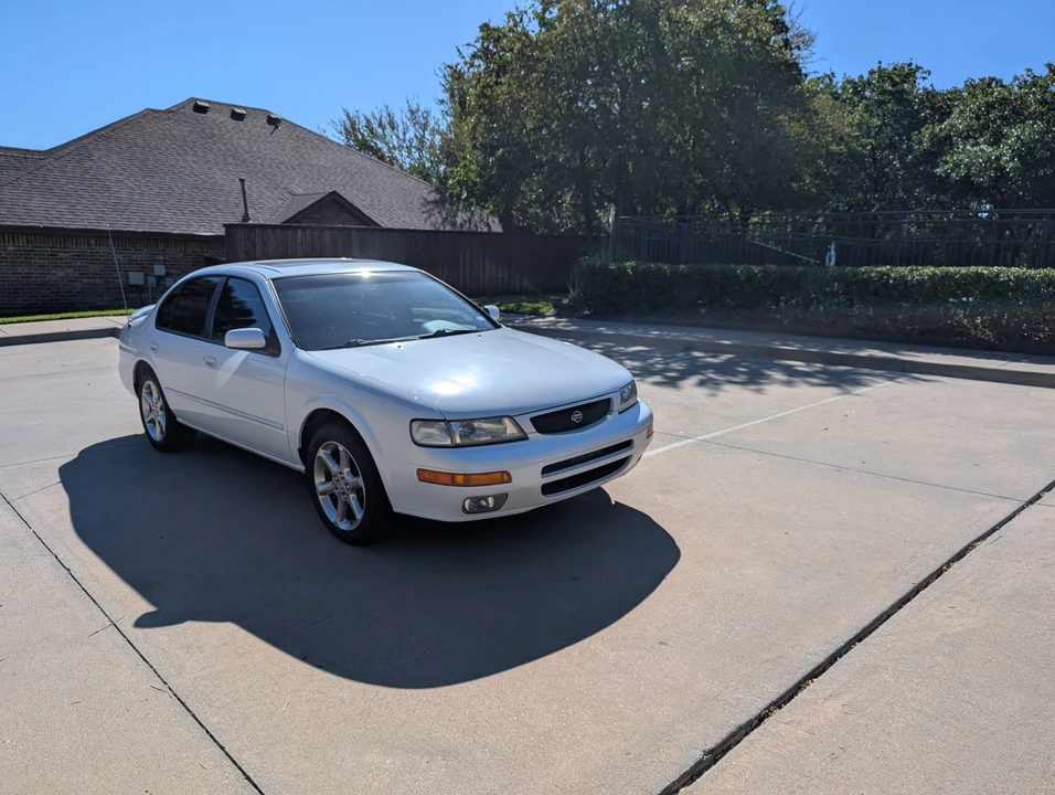 1995 Nissan Maxima 4th Gen - Image 13 of 31