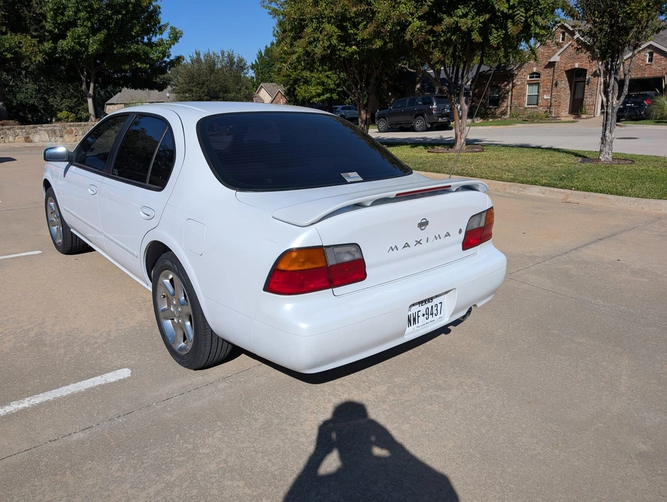 1995 Nissan Maxima 4th Gen - Image 6 of 31