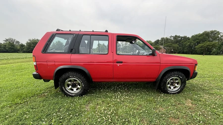 1995 Nissan Pathfinder 1st Gen - Image 4 of 7