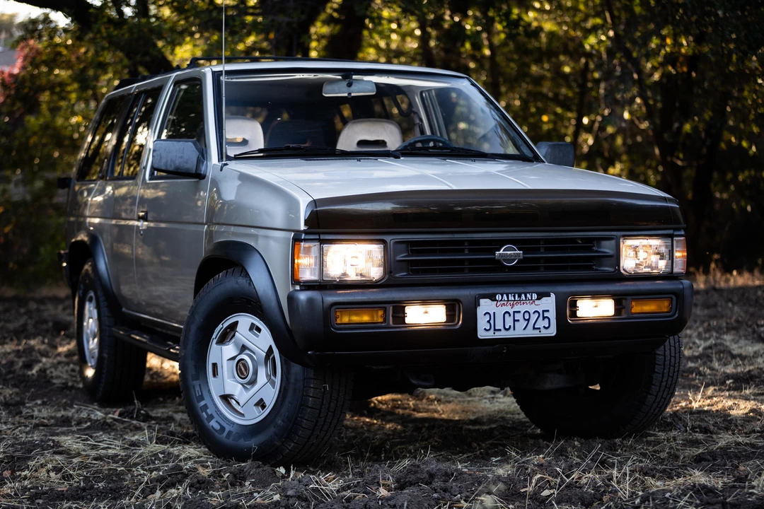 1995 Nissan Pathfinder 1st Gen - Image 26 of 31