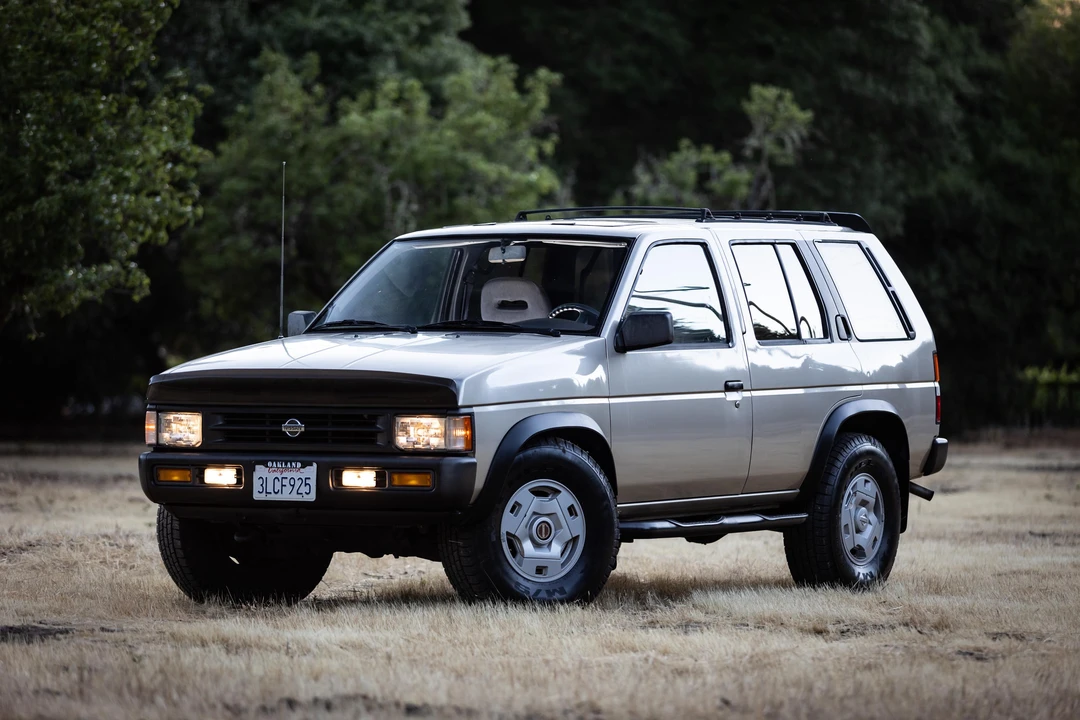 1995 Nissan Pathfinder 1st Gen - Image 8 of 31
