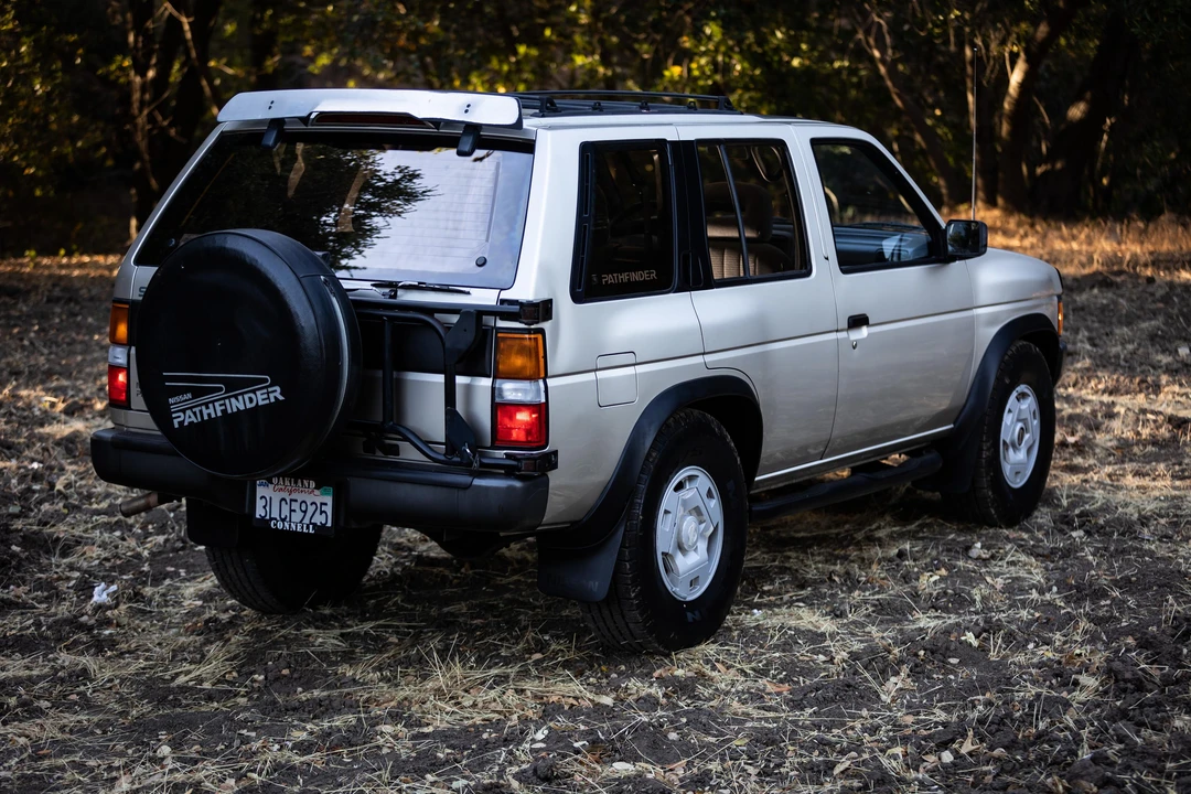 1995 Nissan Pathfinder 1st Gen - Image 20 of 31
