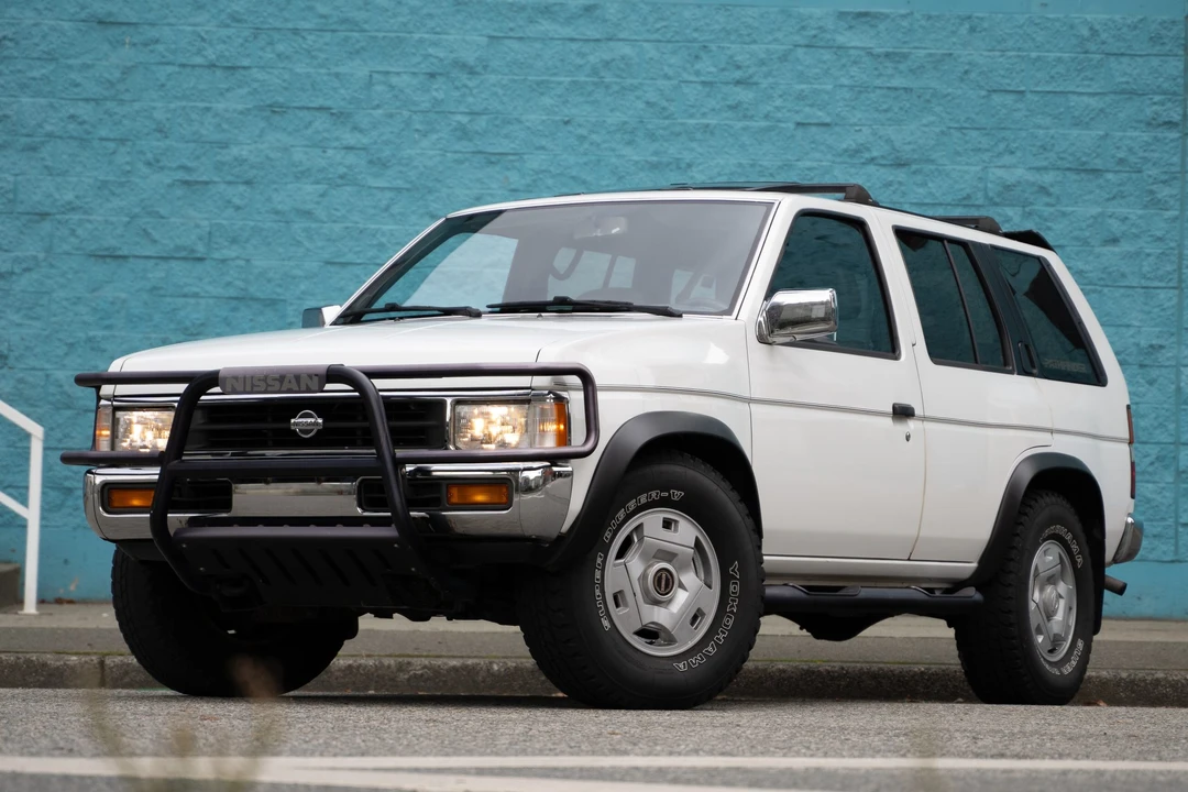 1995 Nissan Pathfinder 1st Gen - Image 2 of 31