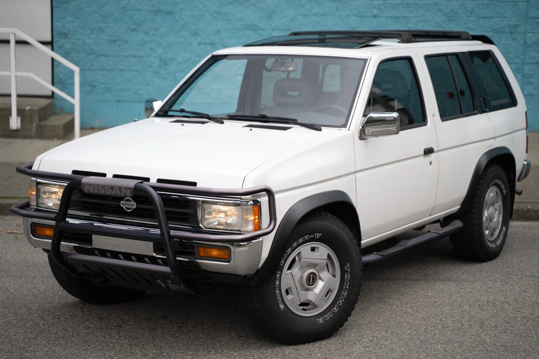 1995 Nissan Pathfinder 1st Gen - Image 5 of 31