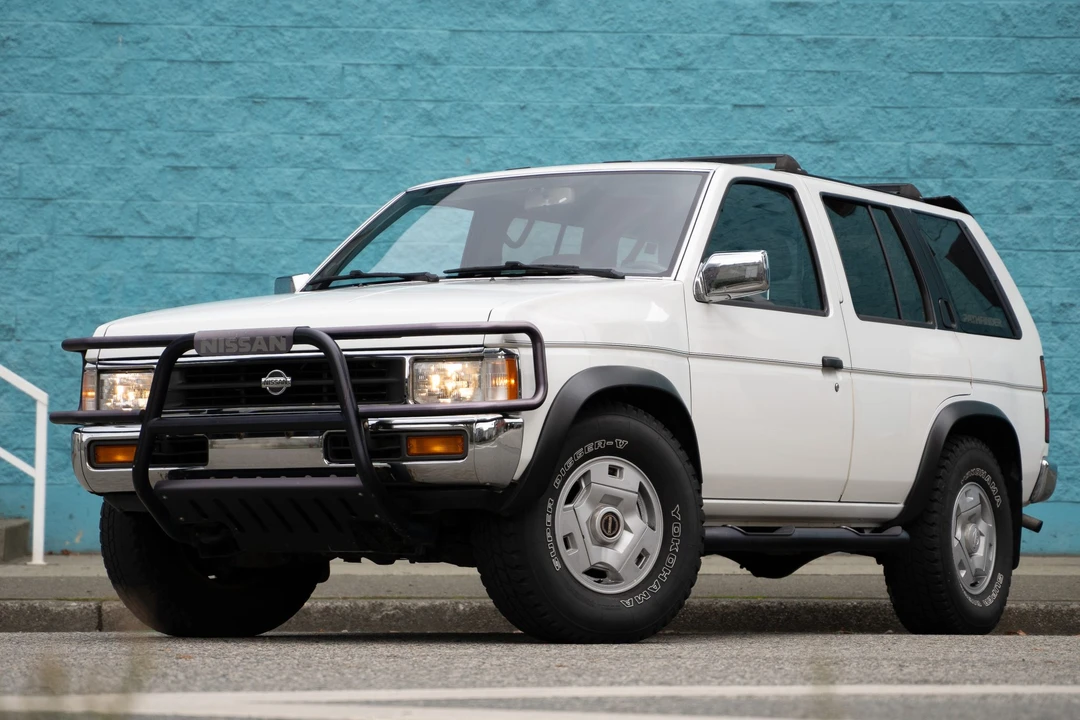 1995 Nissan Pathfinder 1st Gen - Image 6 of 31