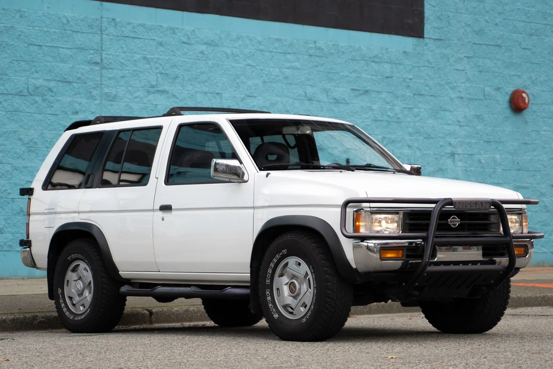 1995 Nissan Pathfinder 1st Gen - Image 21 of 31