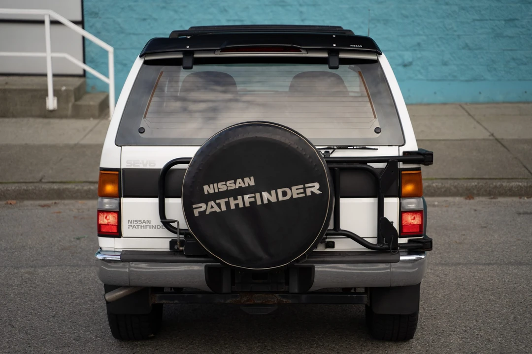 1995 Nissan Pathfinder 1st Gen - Image 14 of 31