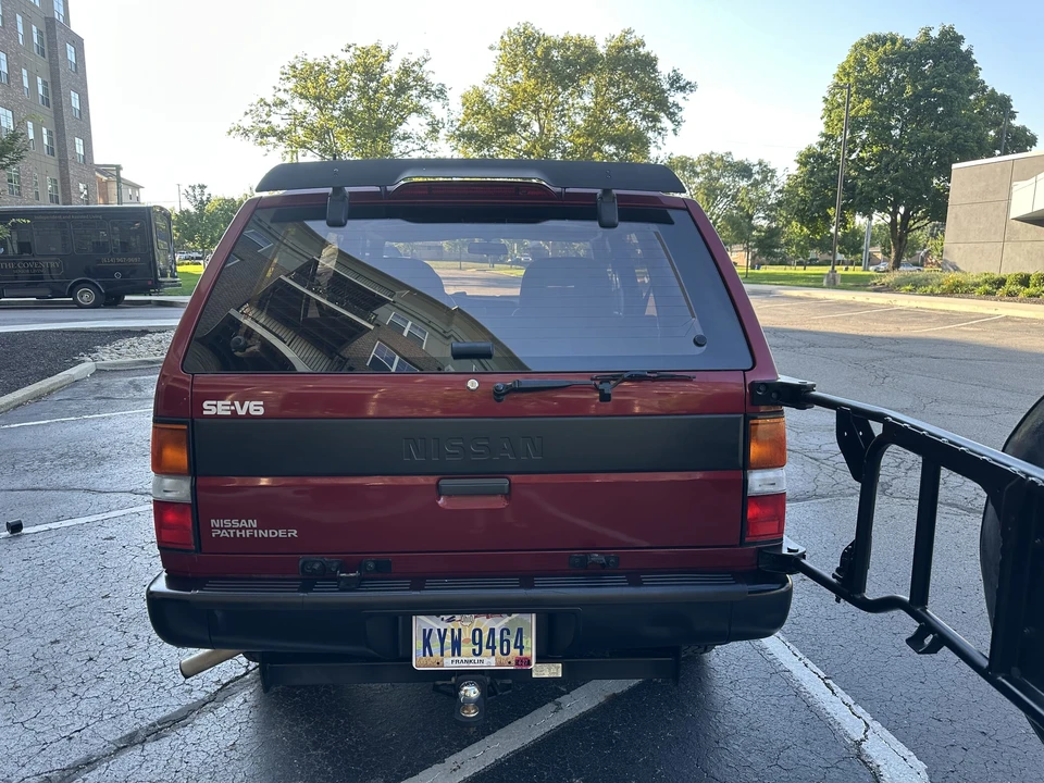 1995 Nissan Pathfinder 1st Gen - Image 13 of 31