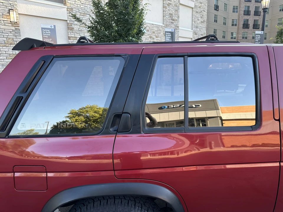 1995 Nissan Pathfinder 1st Gen - Image 31 of 31