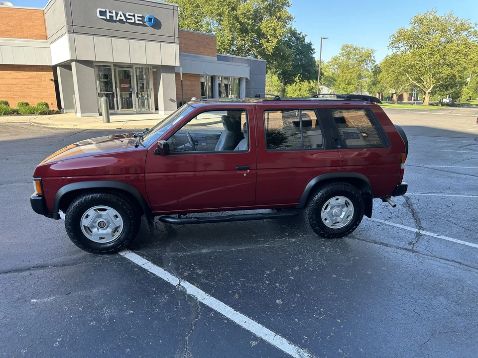 1995 Nissan Pathfinder 1st Gen - Image 20 of 31