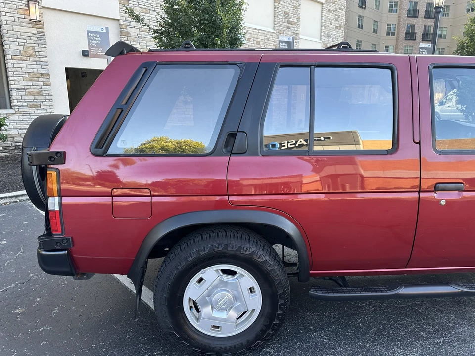 1995 Nissan Pathfinder 1st Gen - Image 30 of 31