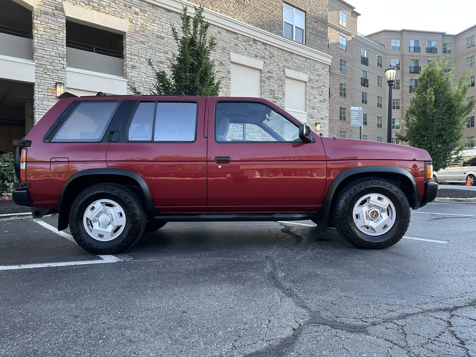 1995 Nissan Pathfinder 1st Gen - Image 8 of 31