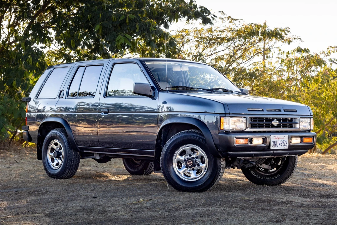 1995 Nissan Pathfinder 1st Gen - Image 25 of 31