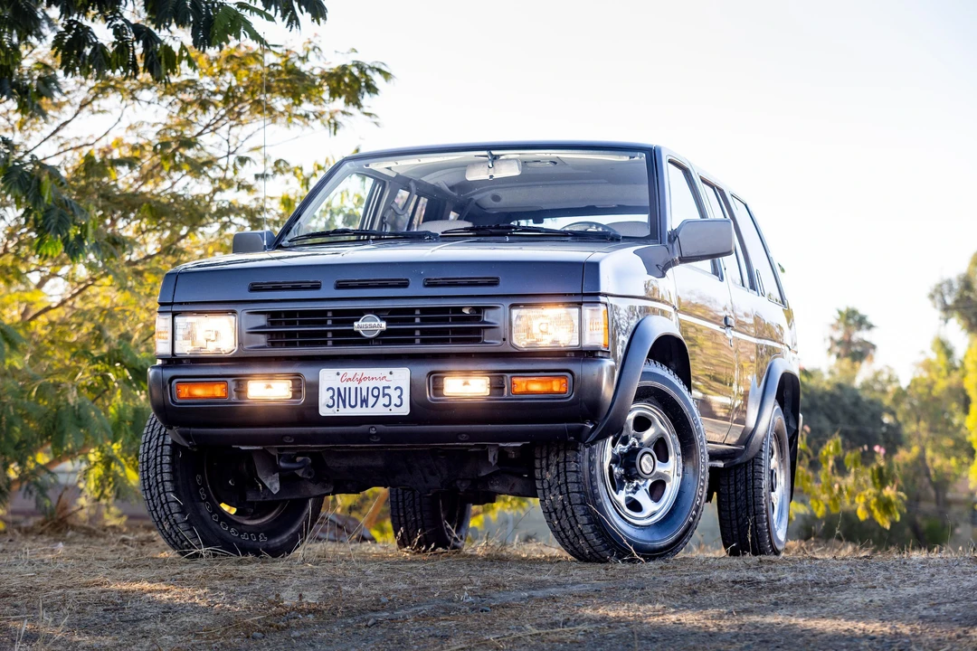 1995 Nissan Pathfinder 1st Gen - Image 7 of 31