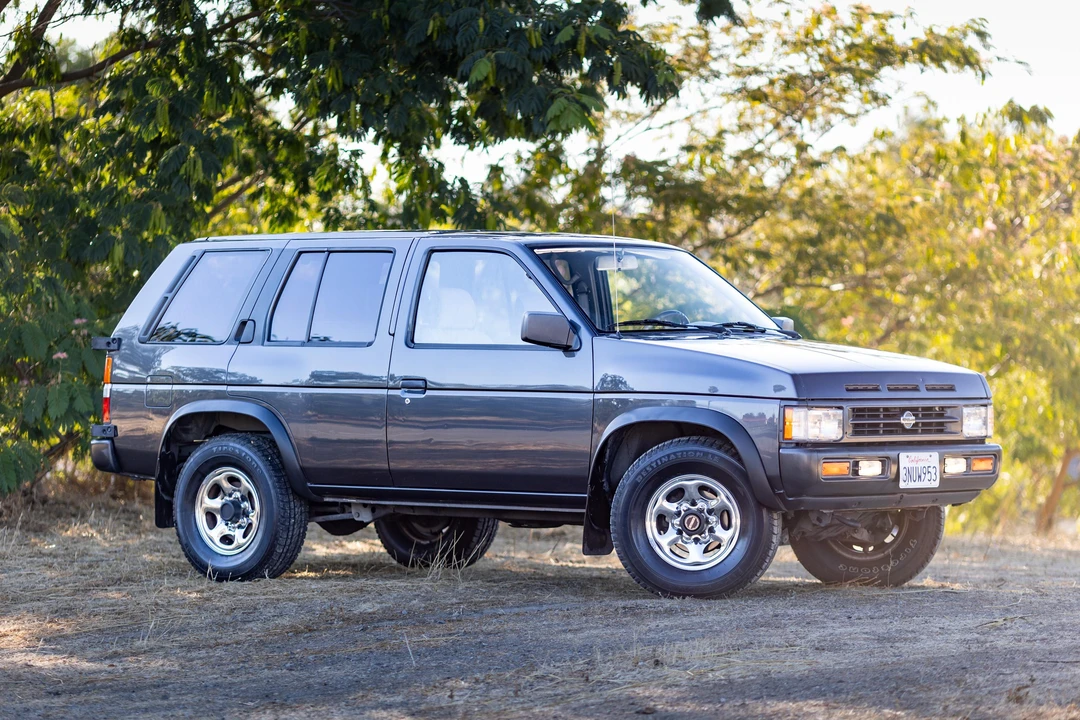 1995 Nissan Pathfinder 1st Gen - Image 24 of 31