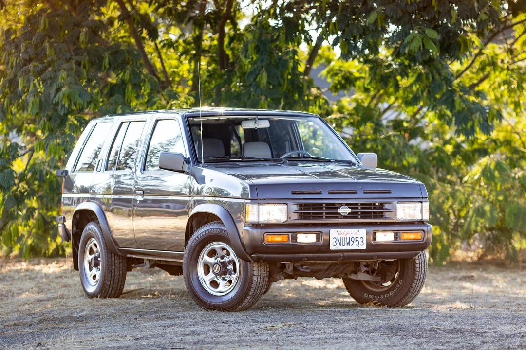 1995 Nissan Pathfinder 1st Gen - Image 27 of 31