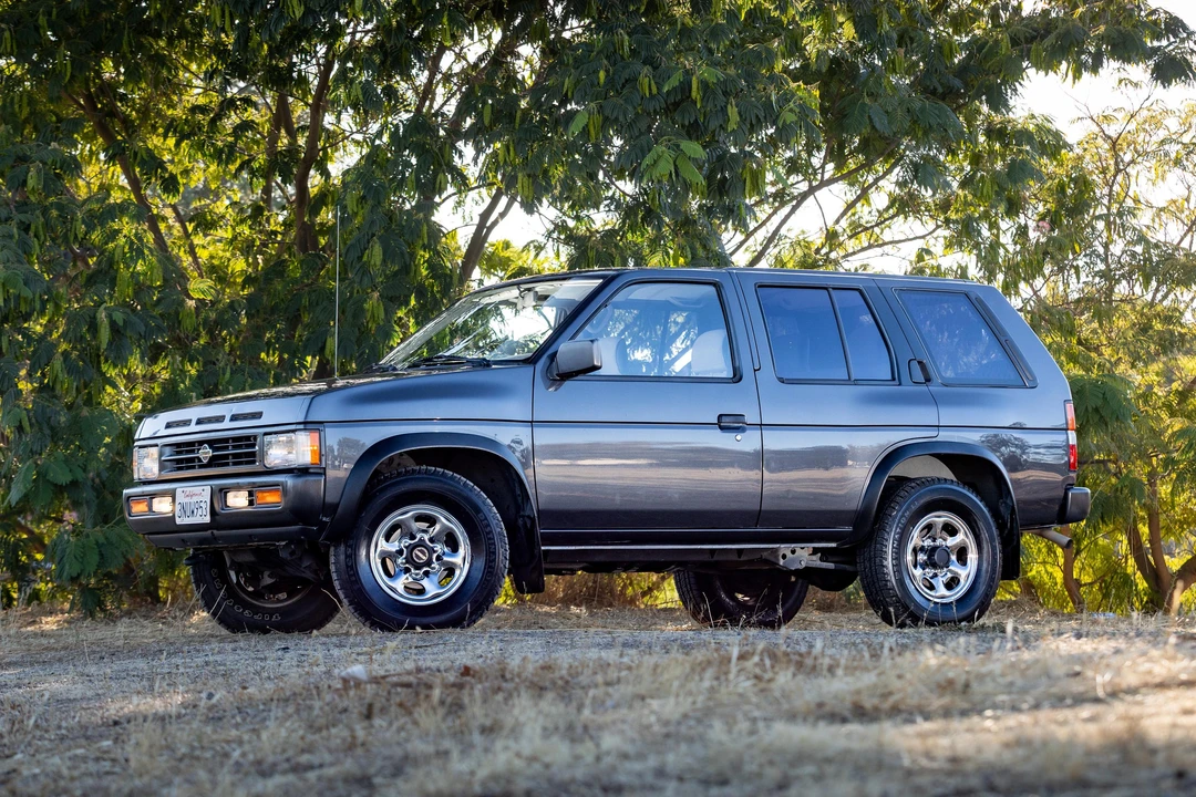 1995 Nissan Pathfinder 1st Gen - Image 12 of 31