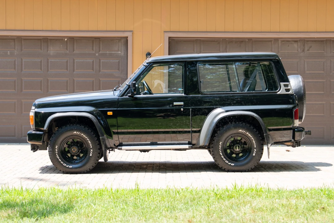 1995 Nissan Patrol 4th Gen - Image 4 of 31