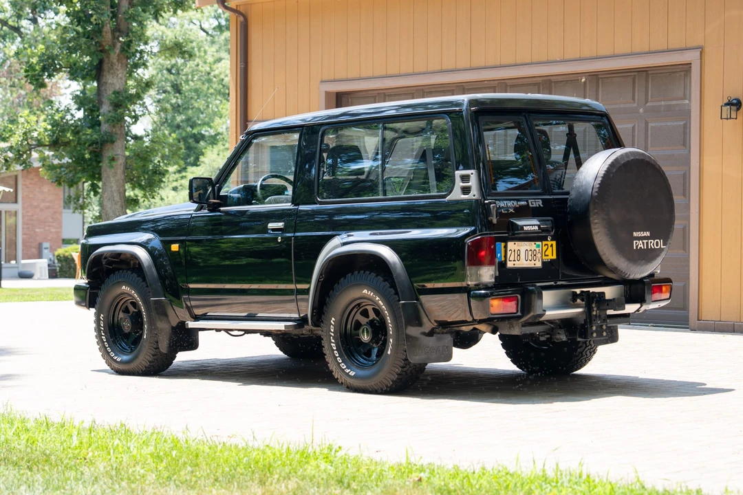 1995 Nissan Patrol 4th Gen - Image 5 of 31