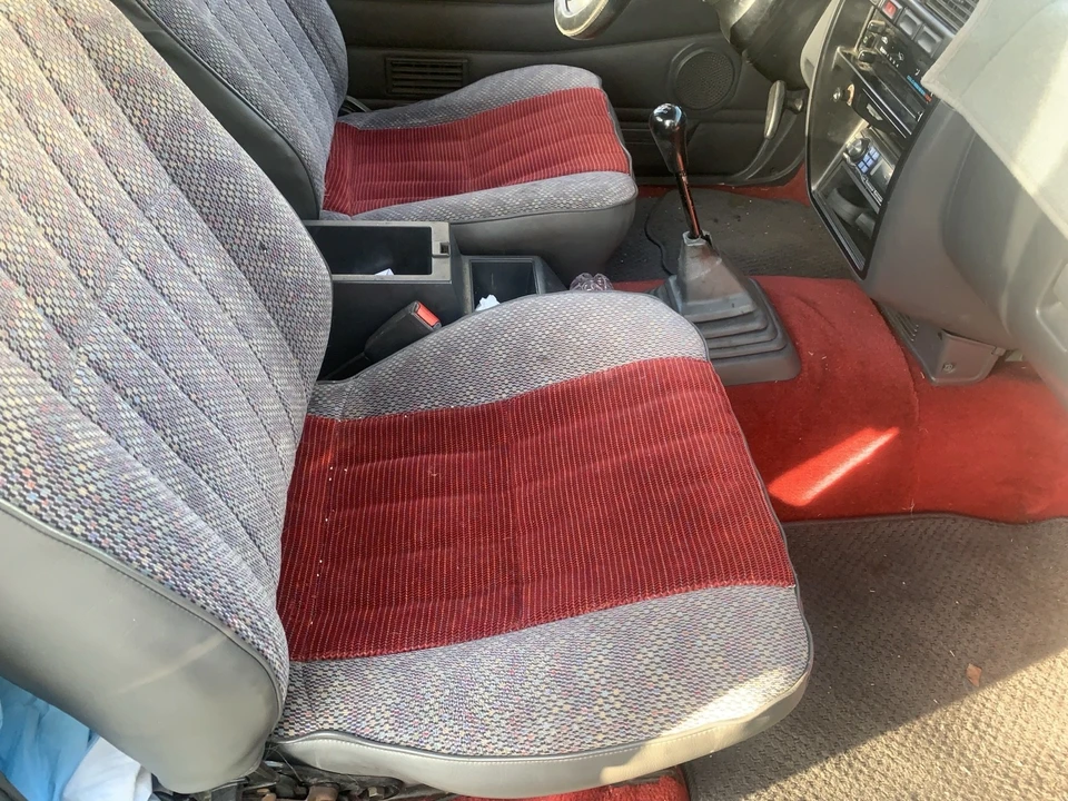 1995 Nissan Frontier - Image 13 of 19