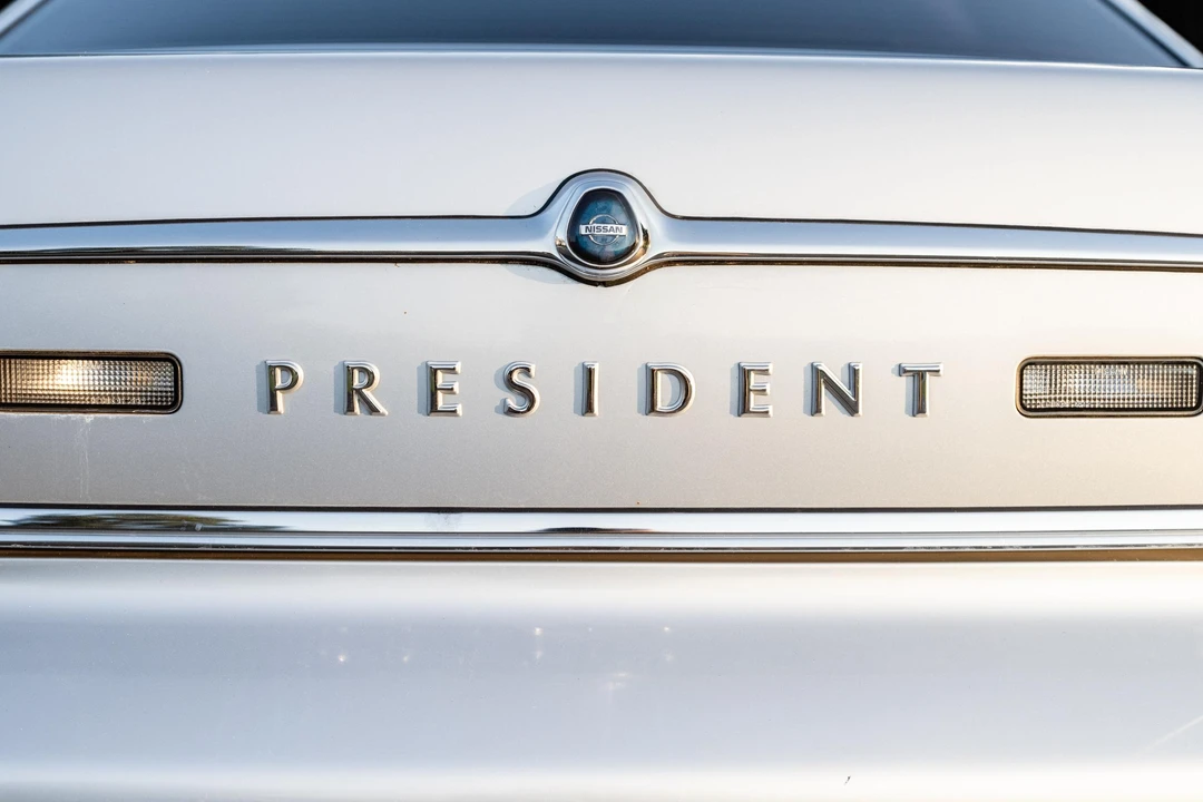 1995 Nissan President 3rd Gen - Image 14 of 31