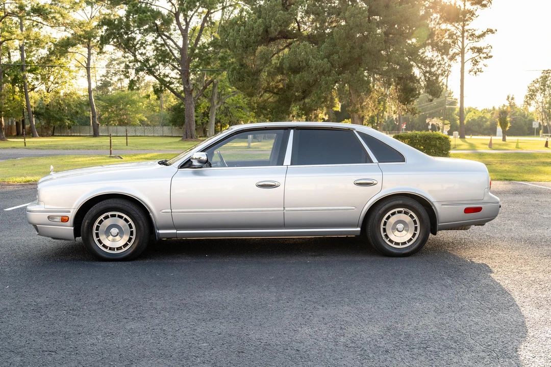 1995 Nissan President 3rd Gen - Image 7 of 31