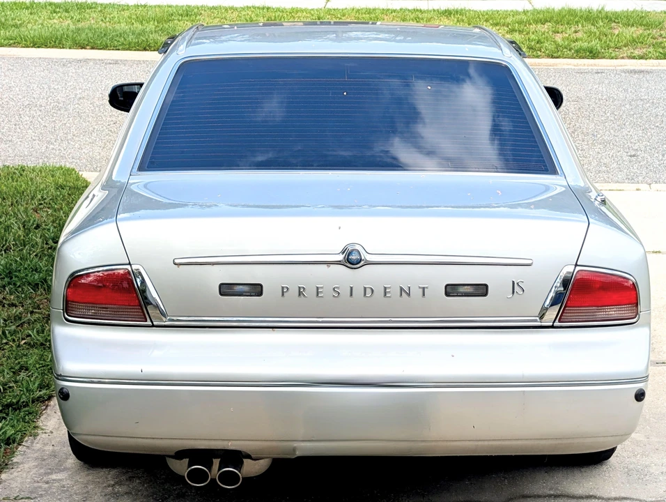 1995 Nissan President 3rd Gen - Image 8 of 31