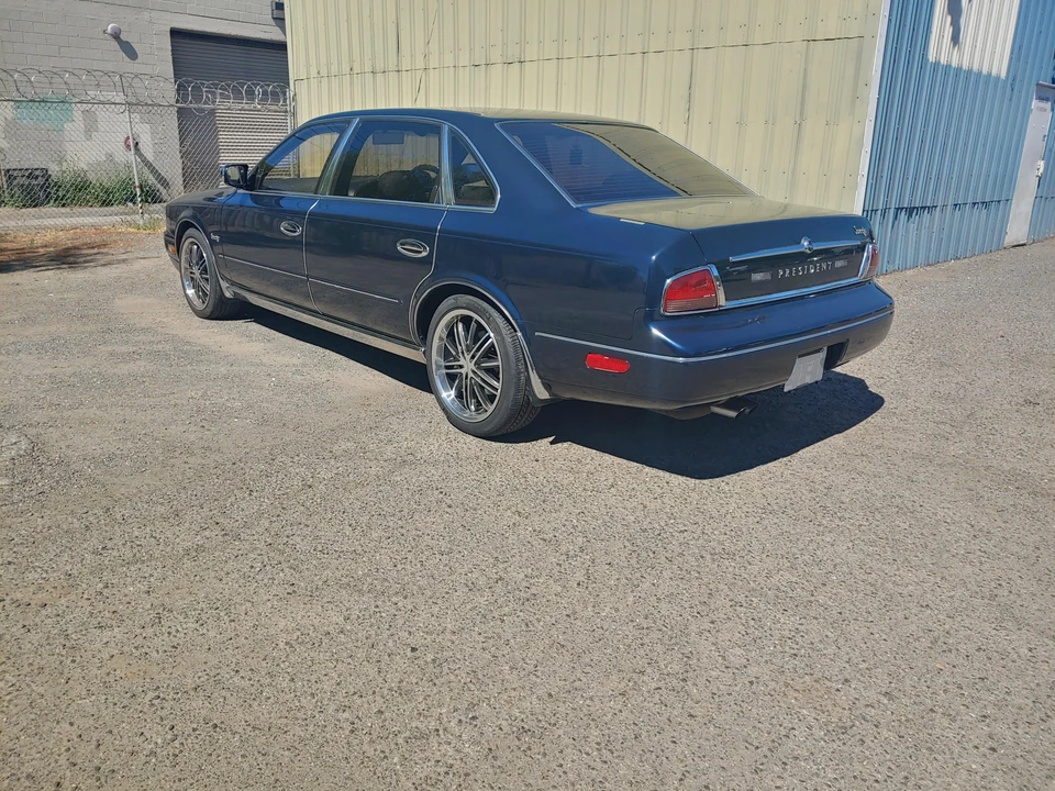 1995 Nissan President 3rd Gen - Image 12 of 24