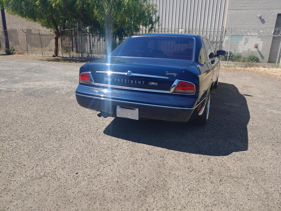 1995 Nissan President 3rd Gen - Image 15 of 24
