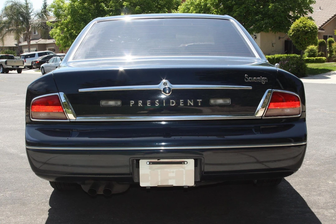 1995 Nissan President 3rd Gen - Image 5 of 24