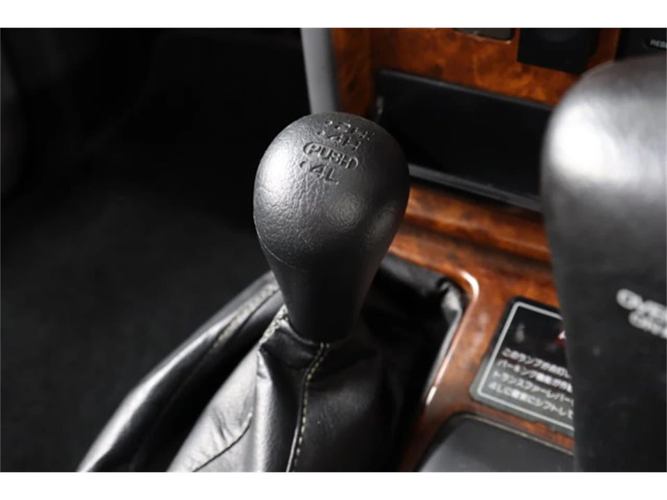 1995 Nissan Patrol 4th Gen - Image 16 of 31