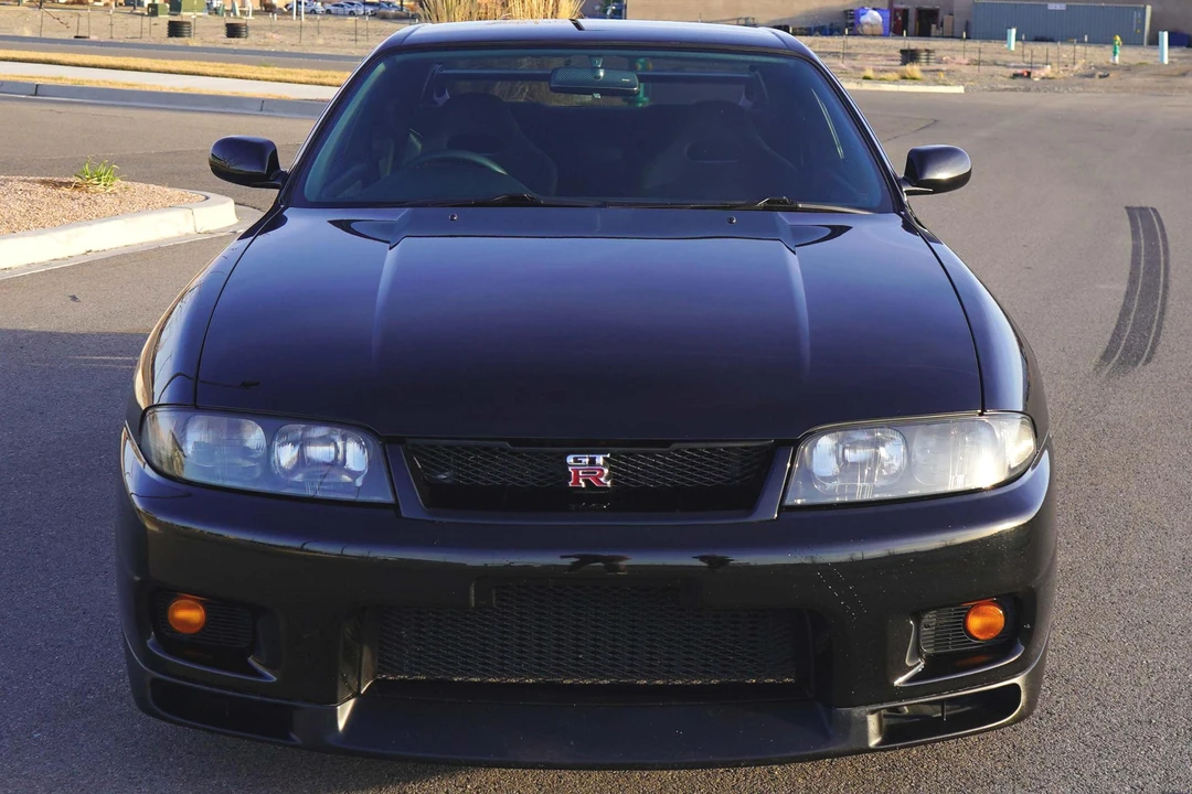 1995 Nissan R33 Skyline GT-R 9th Gen - Image 2 of 31