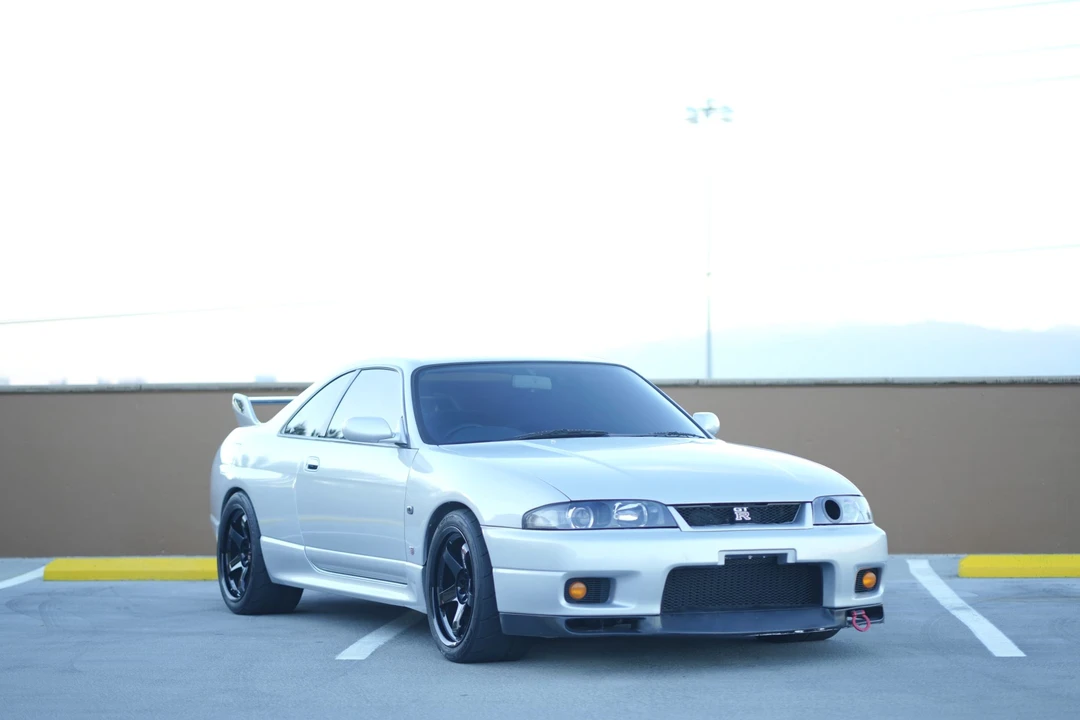 1995 Nissan R33 Skyline GT-R 9th Gen - Image 18 of 31