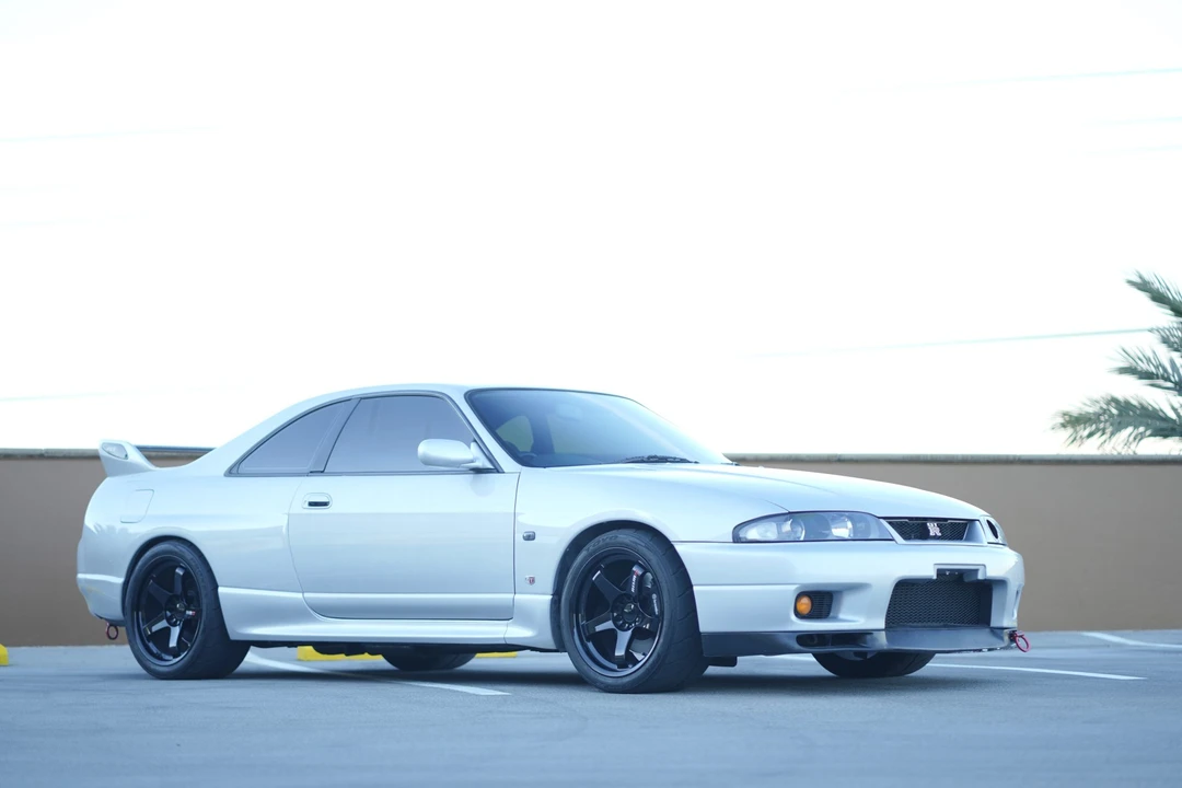 1995 Nissan R33 Skyline GT-R 9th Gen - Image 15 of 31