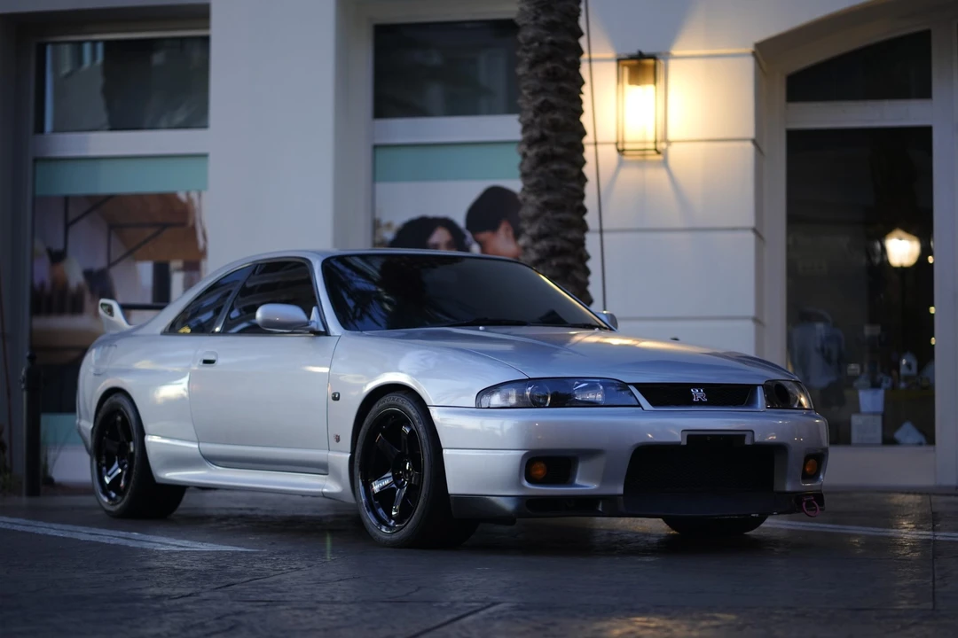 1995 Nissan R33 Skyline GT-R 9th Gen - Image 21 of 31