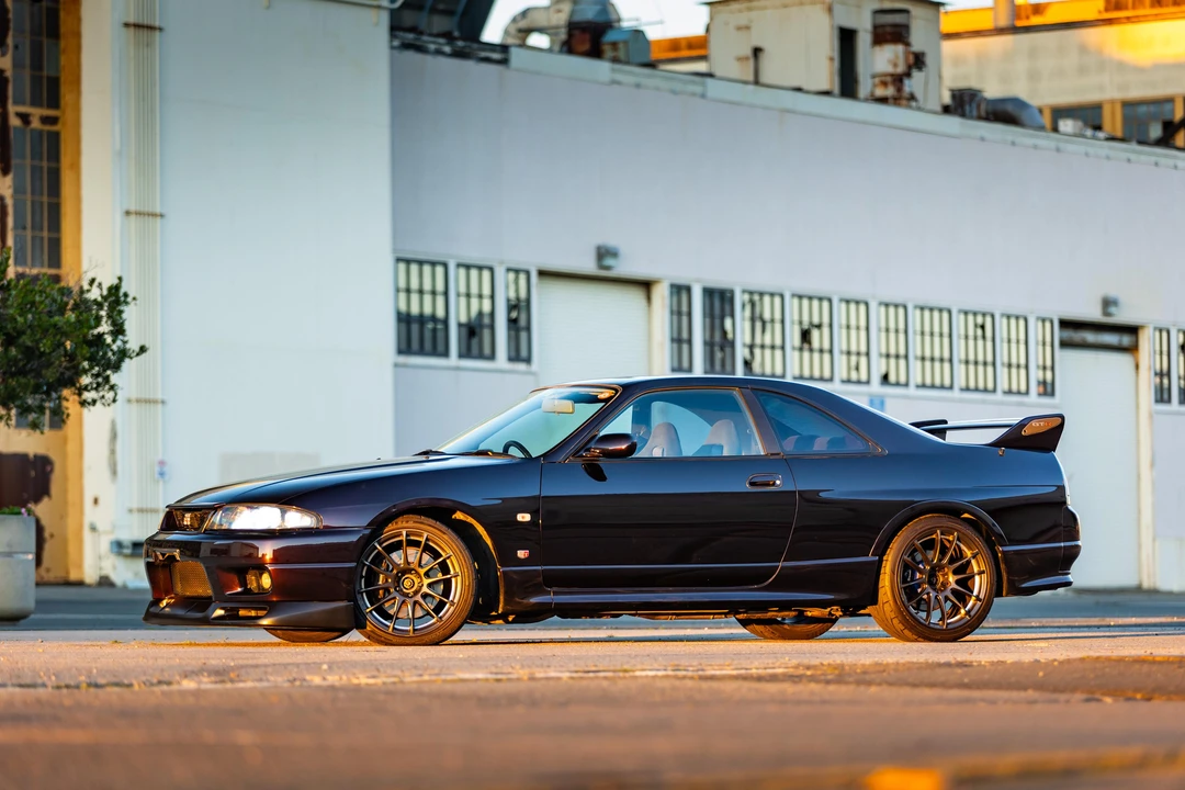 1995 Nissan R33 Skyline GT-R 9th Gen - Image 13 of 31