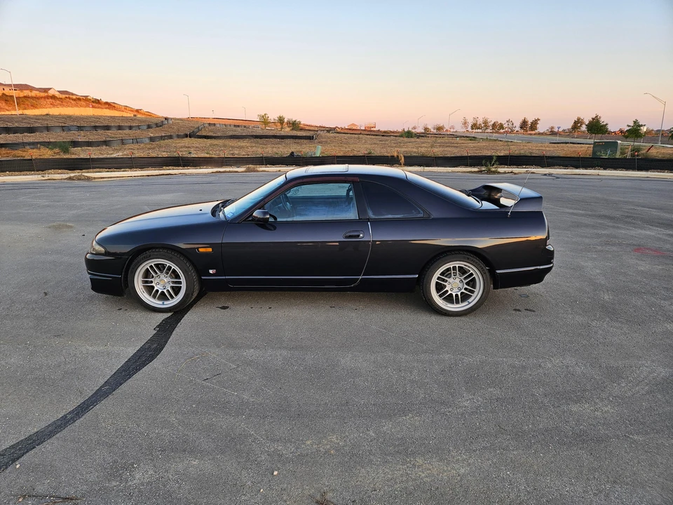 1995 Nissan R33 Skyline 9th Gen - Image 9 of 31
