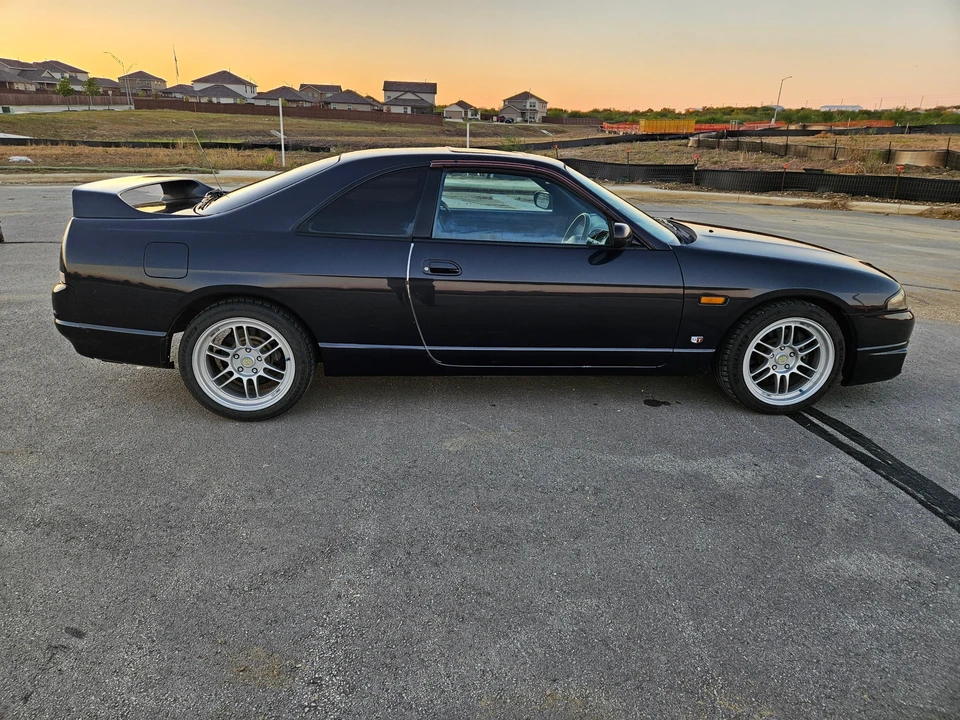 1995 Nissan R33 Skyline 9th Gen - Image 16 of 31