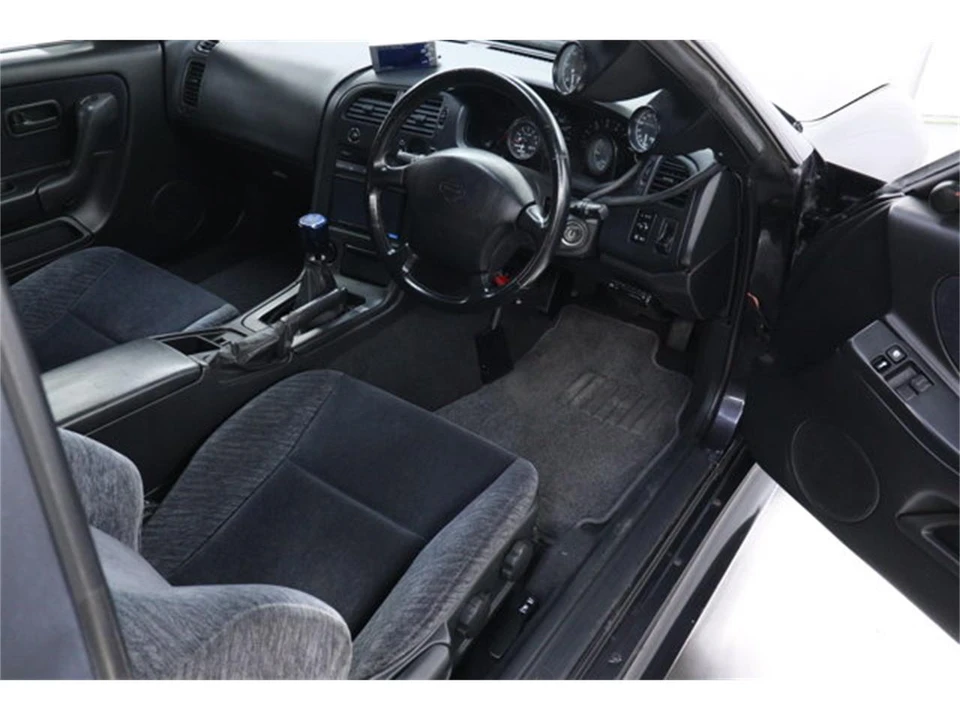 1995 Nissan R33 Skyline 9th Gen - Image 9 of 31