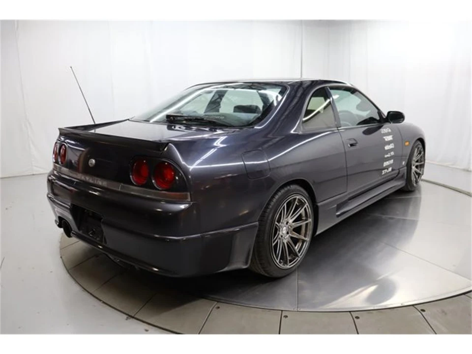 1995 Nissan R33 Skyline 9th Gen - Image 7 of 31