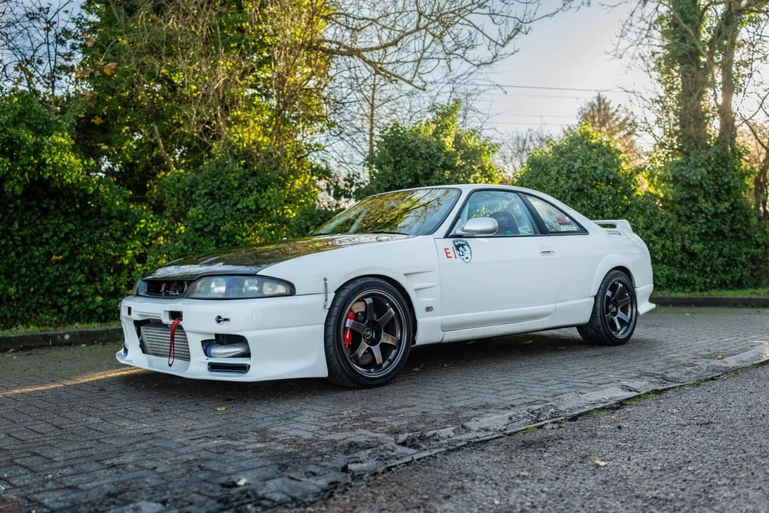 1995 Nissan R33 Skyline 9th Gen - Image 3 of 30