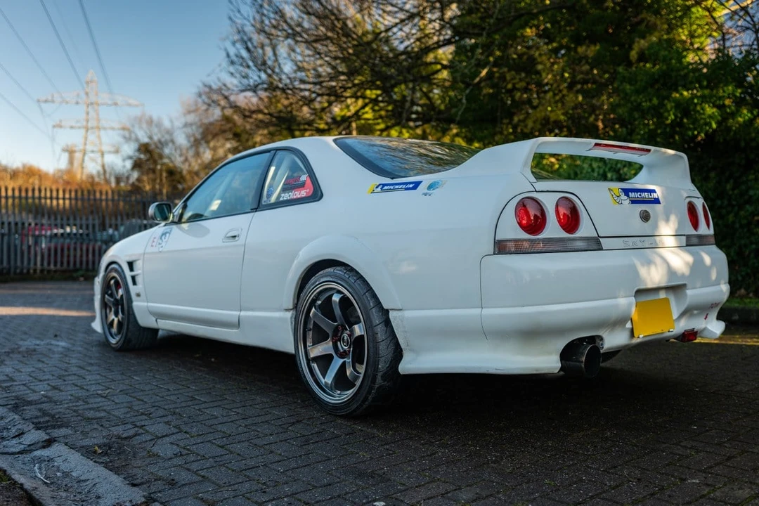 1995 Nissan R33 Skyline 9th Gen - Image 18 of 30