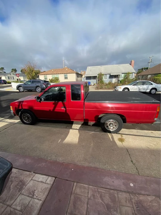 1995 Nissan Frontier - Image 5 of 6