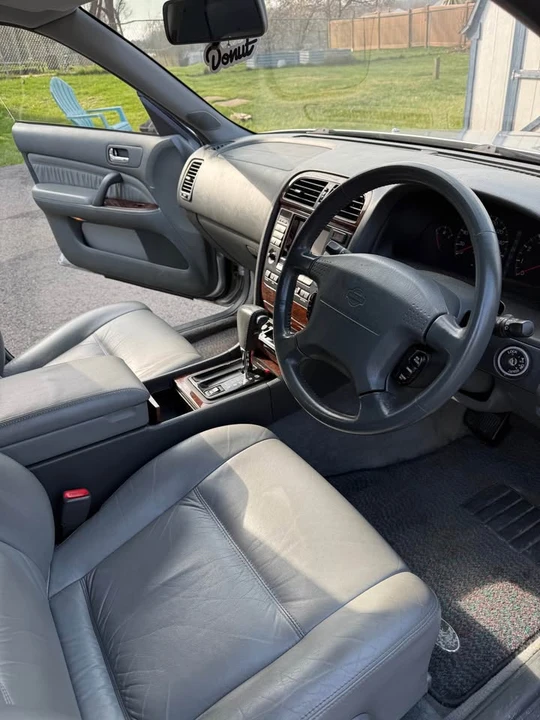 1995 Nissan Cedric 9th Gen - Image 11 of 19