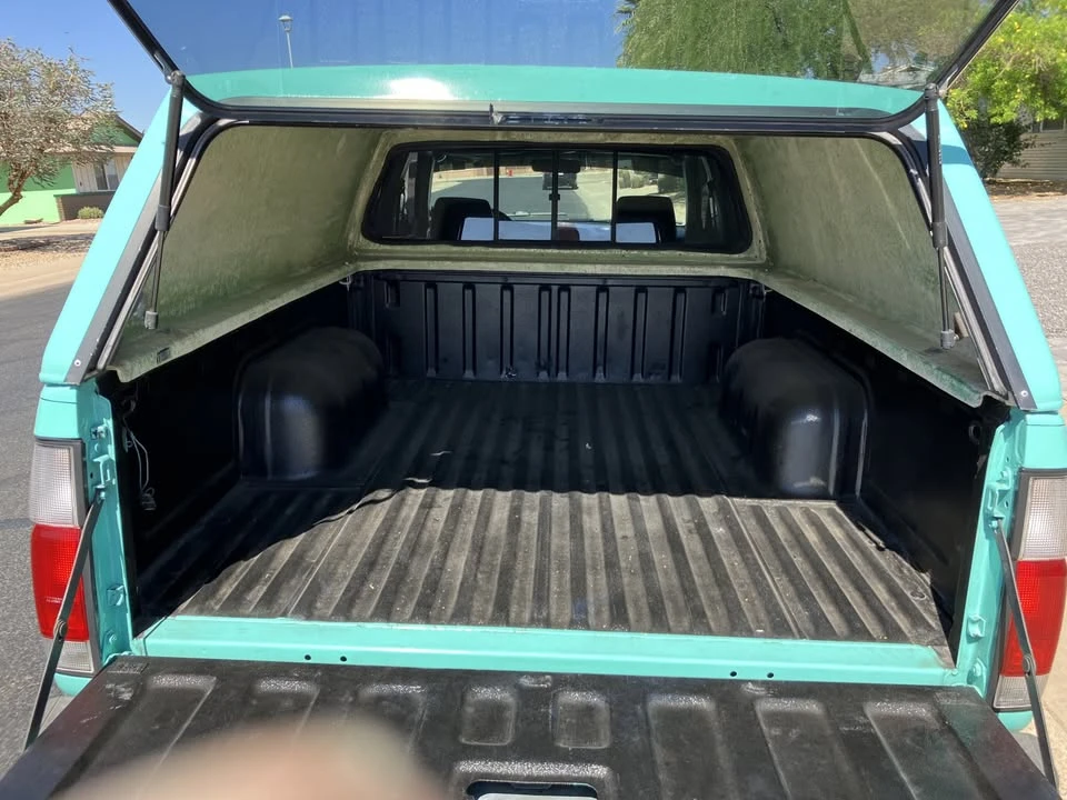 1995 Nissan Frontier - Image 12 of 13