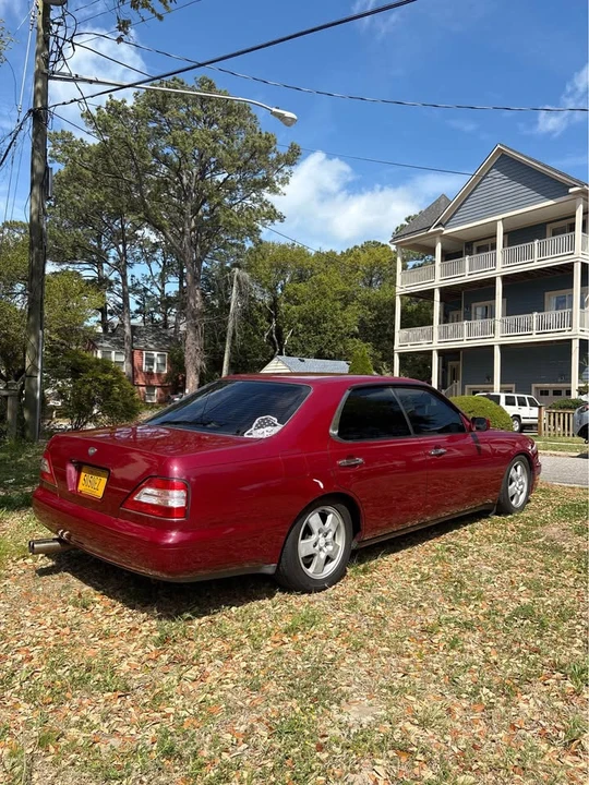 1995 Nissan Gloria - Image 12 of 20