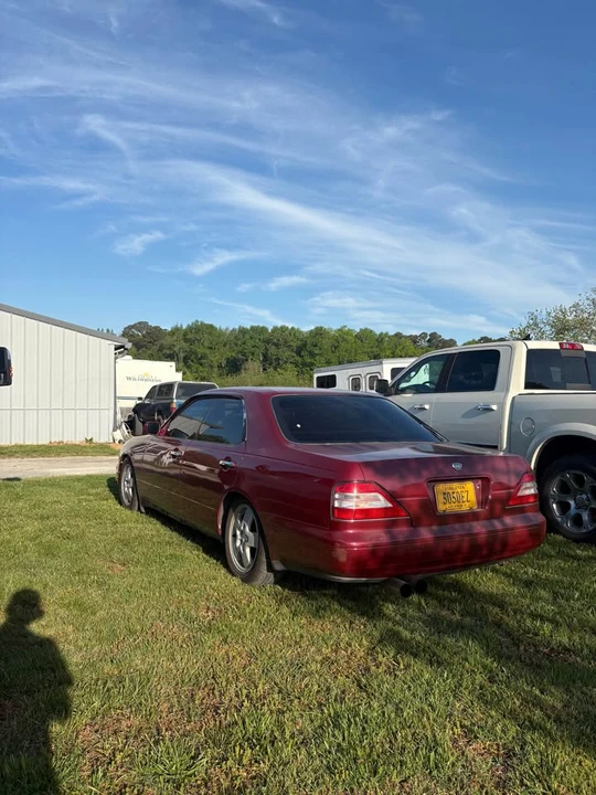 1995 Nissan Gloria - Image 8 of 20