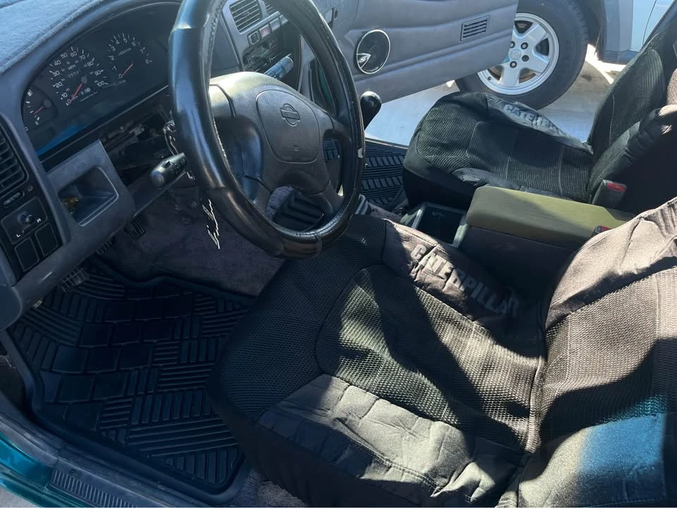 1995 Nissan Frontier - Image 7 of 11
